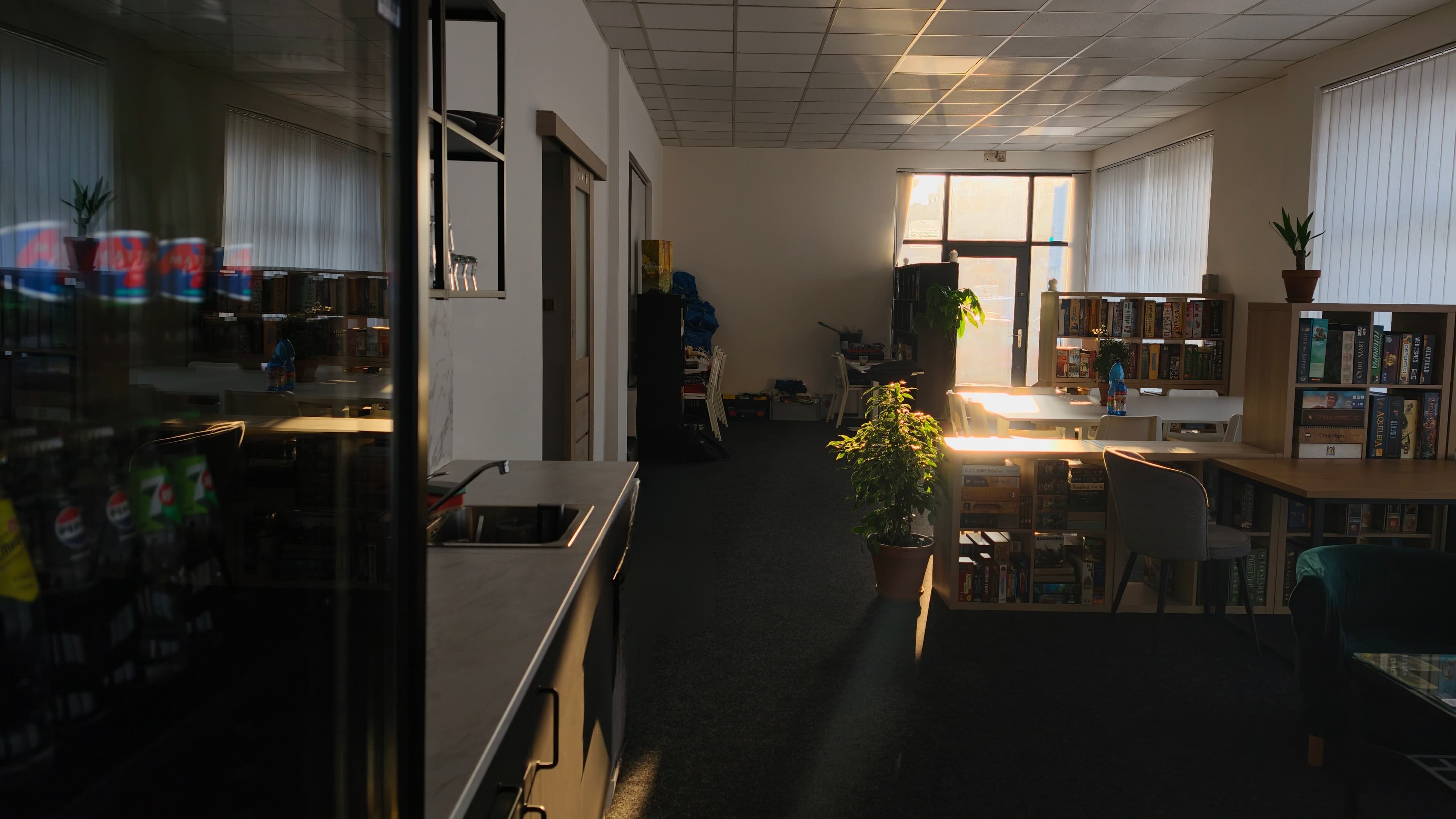 Deskohub workspace interior